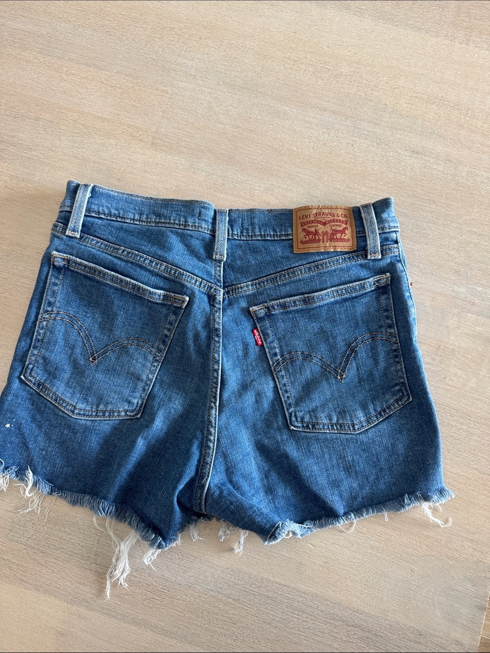 Levi's Women's Indigo Denim Frayed Hem Shorts